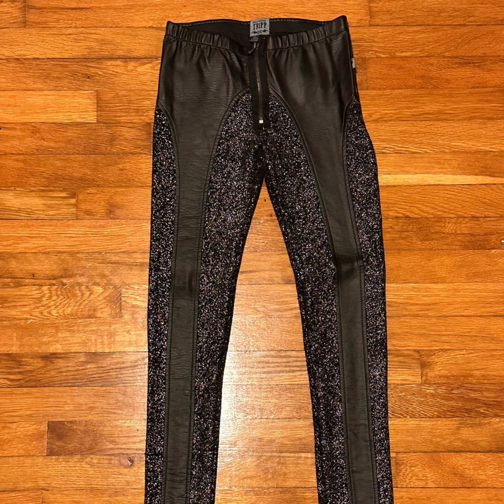TRIPP NYC Leggings- silver/black